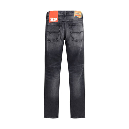 2023 D-finitive Jeans